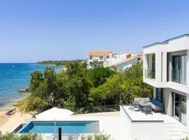 Amazing Home In Kozino