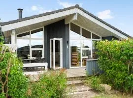 Nice Home In Juelsminde With Wifi