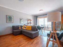 OceanSide - EcoHost - Apartamento para 4 pessoas a 300m da praia e do Metro do Porto, Hotel in Matosinhos