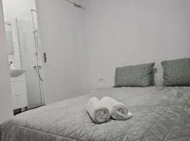 Apartament duplex pentru 3-4-5 persoane, Free parking, Self checkin, zona linistita