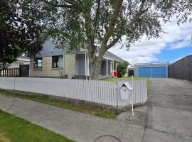 Home away from home 4 bedroom 2 bathrooms