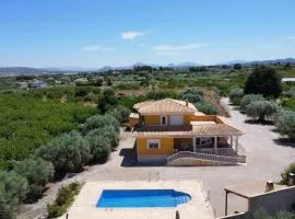 Aldora Rural Casa con piscina