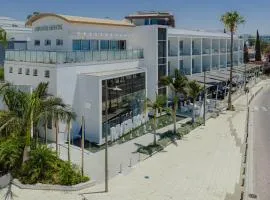 River Rock Hotel