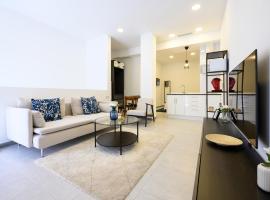 Elewana Suites, hotel in Torremolinos