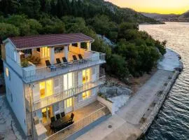 Nice Home In Rogotin With Harbor View