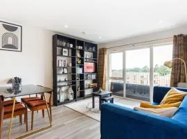 GuestReady - Millbrook Park retreat with balcony