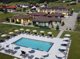 Guest House Colori, casa de campo em Tsigov Chark