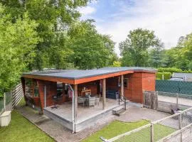 Gorgeous Home In Erm With Wifi