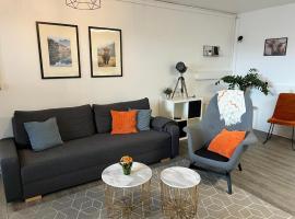 Schwarzwald Lodge EG - Perfekt f&uuml;r Familien, בקתה בקלוו