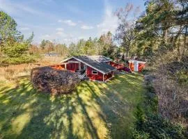 Nice Home In Ebeltoft With Wifi - D13116