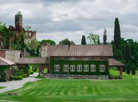 B&B Tenuta Castello Golf Club, hotel u gradu Cerrione