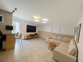 Loft 44, ξενοδοχείο σε Mishmar Hashiv‘ah