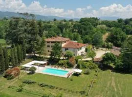 Villa La Topaia in Esclusiva