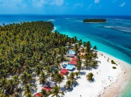 Cabaña Romantica frente al mar de isla Chichime Guna Yala, Hotel in Wagsalatupo Grande