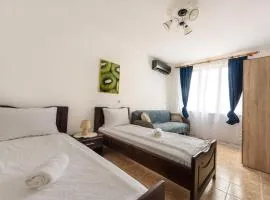 Kiwi Apartment