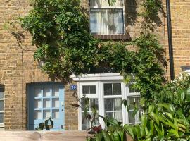 Victorian House in the heart of Richmond, hotel v destinaci Richmond upon Thames