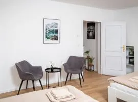 Stylish city apartment, close to the English Garden