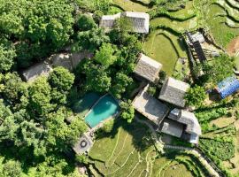 Pu Luong Jungle Lodge, hotel con piscina en Pu Luong