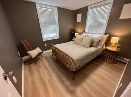 Shark Bait - Cozy Coastal Escape Near Hampton Beach