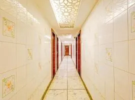 Hotel O Admire Suit