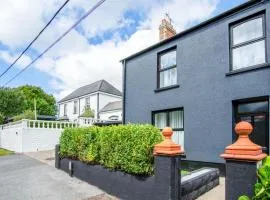 No 7 Moorfield Road - 3 Bed Townhouse - Narberth