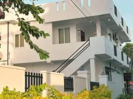 White Terrace Apartments