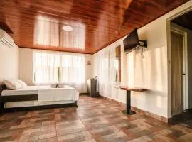 Hospedaje El Kinkajú Lodge