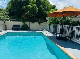 Love Story Pool House, free parking & BBQ