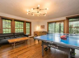 4BR Retreat-Porch-Fireplace-Ping Pong