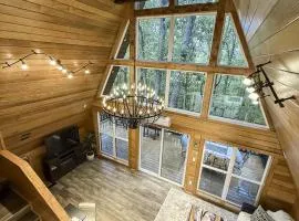Brand New Fox Hill Cabin Where Country Charm nearby Hot Springs