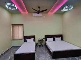 Kanha Hotel and Restaurant