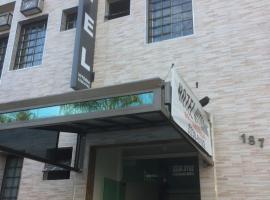 Hotel Vitória, hotel near Mário de Almeida Franco Airport - UBA, Uberaba