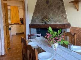 Casa Rural La Abuela Obdulia, country house in Piornal