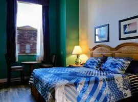 Pet-friendly Canal Park Condonear Lakewalk Pool