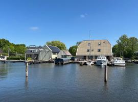 Waterzicht 3, Hotel in Uitwellingerga