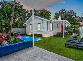 Bungalow House 6 Br Pool Little Havana, hotel en Miami