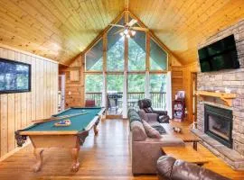 Smoky Mountain Cabin Escape Hot Tub & Pool Table