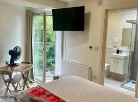 Lara's Ensuite Double Room