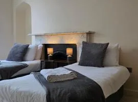 Modern 2 bedrooms apartment in Town centre