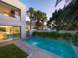 Amara Lincoln - 100m From Camps Bay Beach