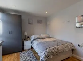 Modern Comfortable Studio for 1-2 people