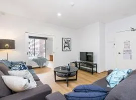 504 - Perth Cbd Huge 1br 1ba Beauty