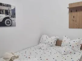 La Unchiu Teo