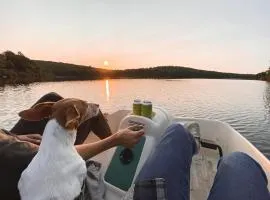 renovatedhot tublake accesspedal boatcozychic