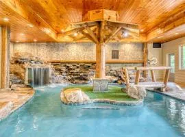 Eagle River Lodge - Huge Indoor Pool - Sleeps 24
