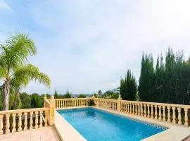 Tranquil Vista in Pedreguer