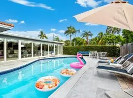 Near Beach Private Pool King Bed