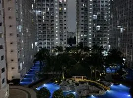 City scape staycation