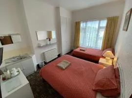 Affordable & cozy Seaside Guest House Cleethorpes