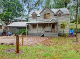 King Parrot Retreat